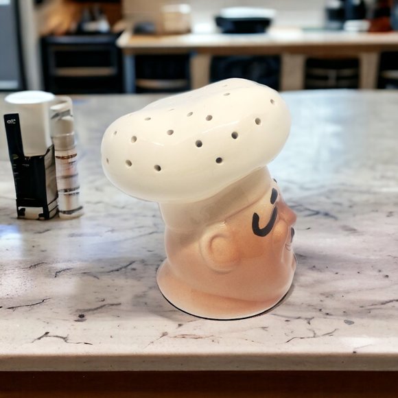 French Chef Head Sugar / Parmesan Shaker - Ceramic - Hand Painted - Picture 5 of 6